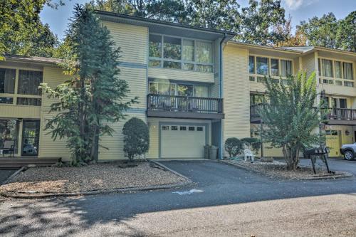 Private Lakefront Townhome in Hot Springs Village! - main image