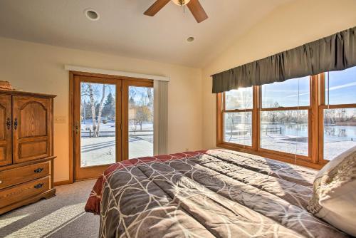 Cozy Riverfront Home with Fire Pit in Houghton Lake! - main image