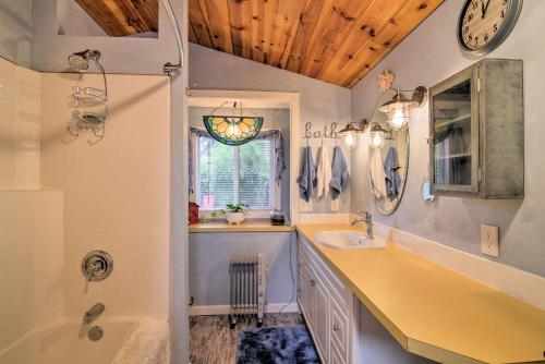 Bright Snohomish Studio Steps to Centennial Trail! - image 8