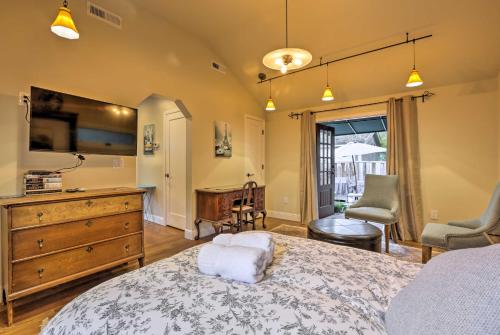 Updated Menlo Park English Tudor Garden Cottage! - image 10