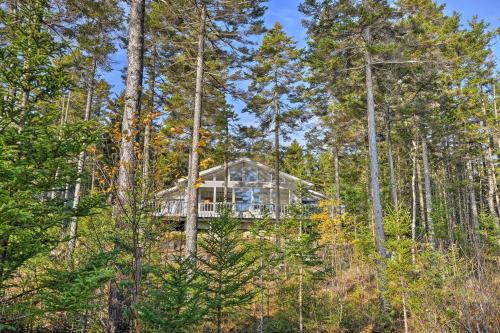 Oceanfront Cottage on 2 Acres - 4 Miles to Town! - image 5