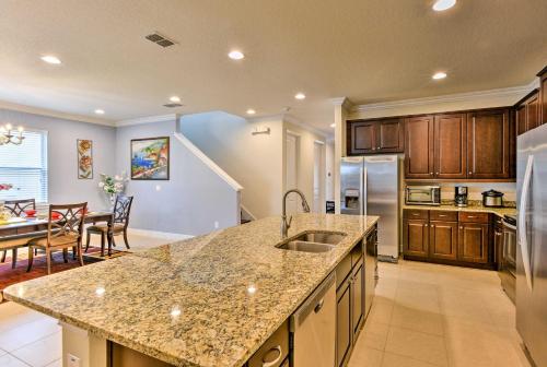 Grand Family Home with Backyard Oasis about 5 Mi to Disney - image 2