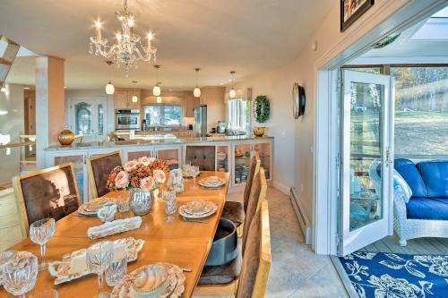 Luxurious Oceanfront Flanders Bay Home with Kayaks! - image 9