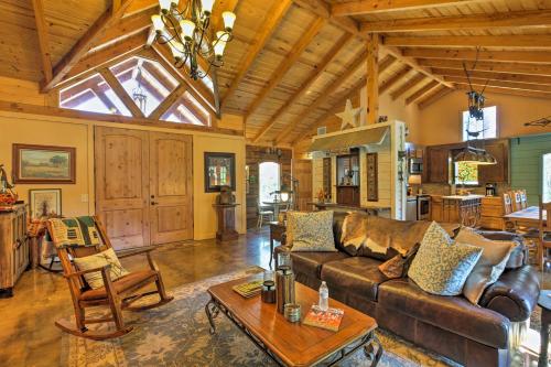 Beaver Creek Lodge - Huntington Home with Pond! in Huntington, USA