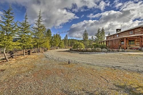 Paynes Creek Home with Hot Tub and Views!