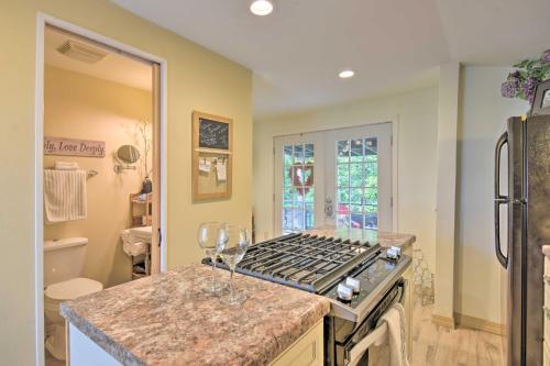 Cozy Mona Lisa Villa - Near Downtown Hot Springs