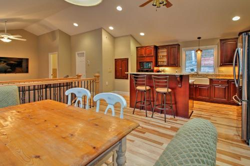Waterfront Home on Lake Sunapee with Private Dock! - image 9