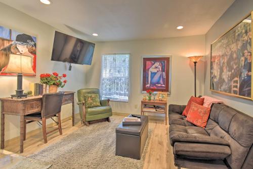 Cozy Mona Lisa Villa - Near Downtown Hot Springs