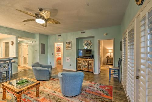 Resort Condo with Porch 1 Mi to North Myrtle Beach! in North Myrtle Beach, USA