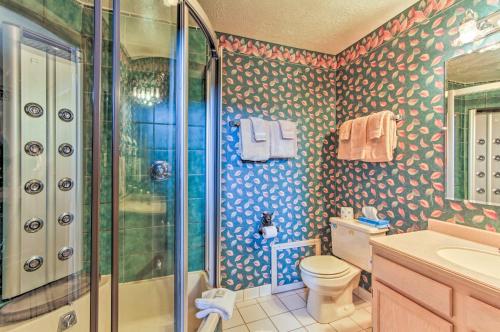 Spacious Resort Condo Central Locale by Dollywood - image 10