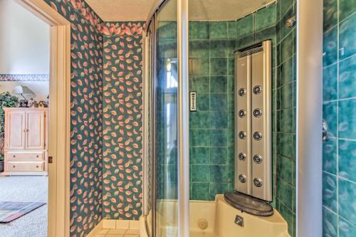 Spacious Resort Condo Central Locale by Dollywood - image 11