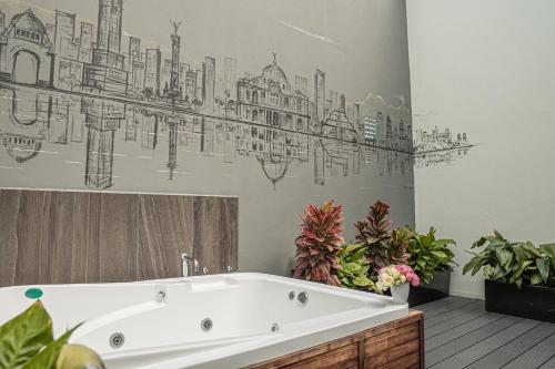 Hotel Punto MX Room Type - Queen Suite with Spa Bath