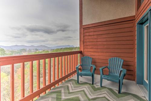 Spacious Resort Condo Central Locale by Dollywood - main image