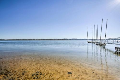 Spacious Kingston Home with Porch-Walk to Lake Texoma - image 6