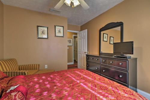 Locust Grove Home with Yard - 30 Min to Atlanta! - image 5