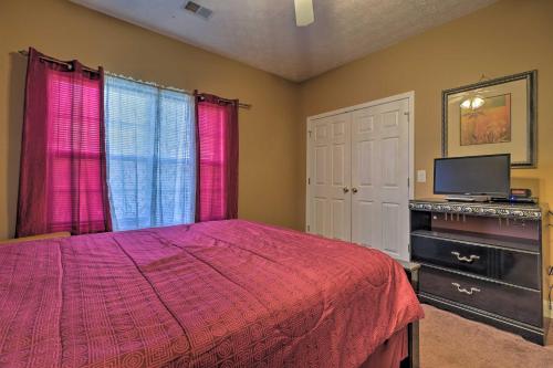 Locust Grove Home with Yard - 30 Min to Atlanta! - image 6