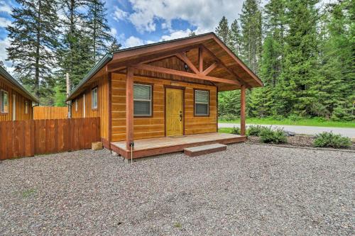 Rustic Cabin - 11 Miles to Glacier National Park! - Hungry Horse