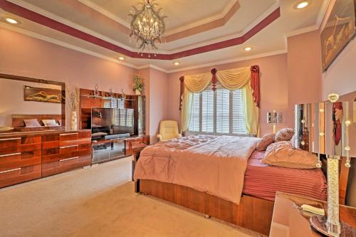 Stunning Duluth Family House with Fireplace and Patio! in Egyéb