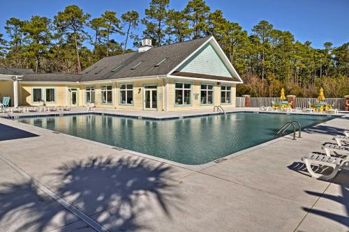 Murrells Inlet Condo with Pool Access-1 Mile to Beach - main image