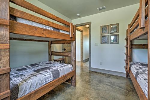 The Cycling Coop Cozy Hill Country Cabin with Deck - image 7
