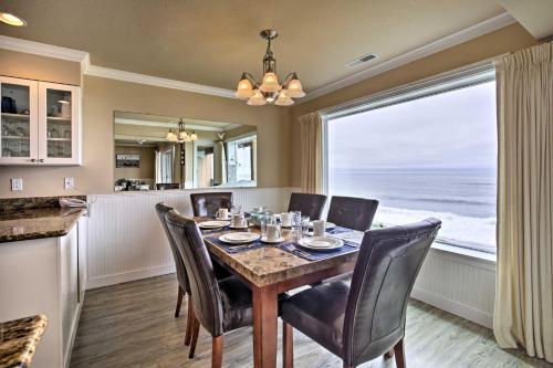 Beachfront Condo with Patio and Views - Walk to Shore!, Lincoln City (foto 2)