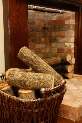 The Bear Hotel by Greene King Inns - image 7