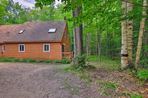 Cozy White Mountain Home - 5 Mins to Attitash Mtn! - image 2