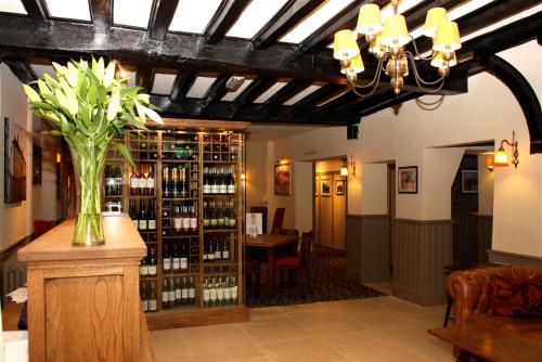 Bar/lounge, The Bear Hotel by Greene King Inns in Newbury