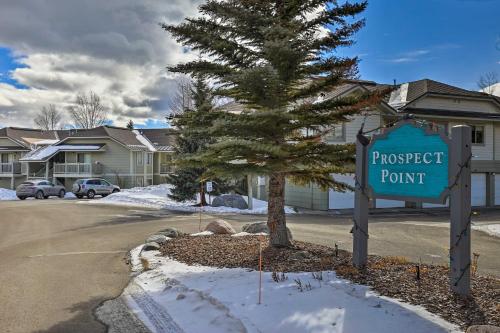 Renovated Frisco Condo Mins From Skiing with Hot Tub! - image 3