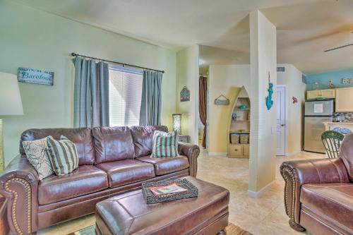 Padre Island Condo with Pool Access - Walk to Beach!