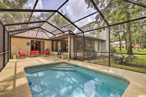 Pool House with Kayaks 2Mi to Rainbow River and KP Hole in Dunnellon