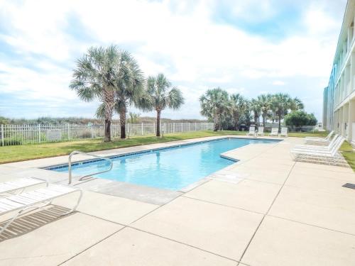 075 Beach Club 301 - Master Unit home - image 4