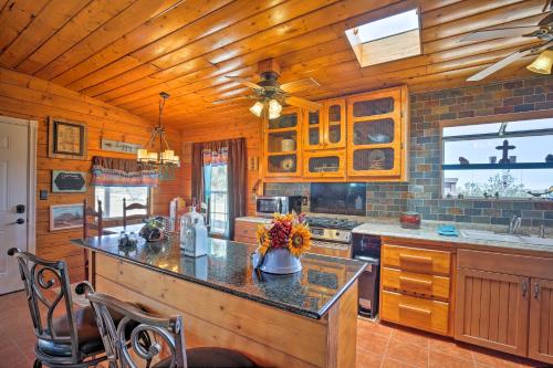 Cozy Cabin with Hot Tub Fire Pit BBQs and Hammocks! - main image