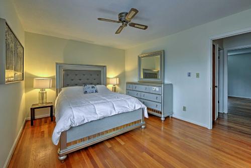 Chapel Hill Townhome with Pool - 5 Mins to UNC Campus - image 4