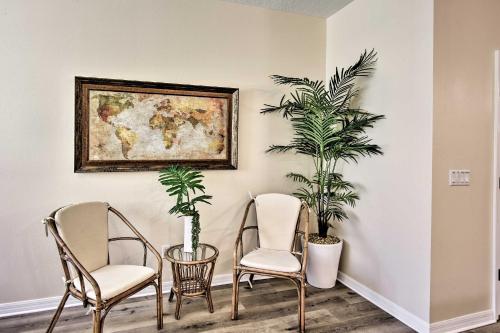Central Townhome with Pool Access about 10 Min to Disney! - image 4