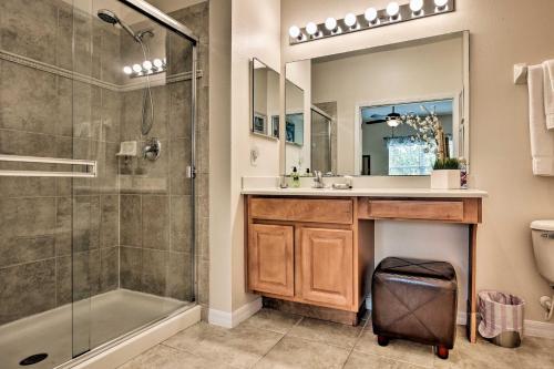Central Townhome with Pool Access about 10 Min to Disney! - image 9