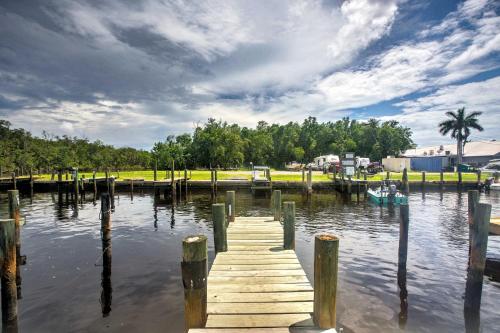 Everglades Vacation Rental Cabin - Steps to Bay in Everglades City (FL)