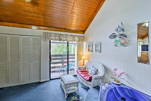 3-Story Townhome with Patio - Walk to Myrtle Beach! - main image