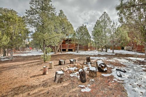 Rosies Retreat Show Low Family-Friendly Cabin! - image 3