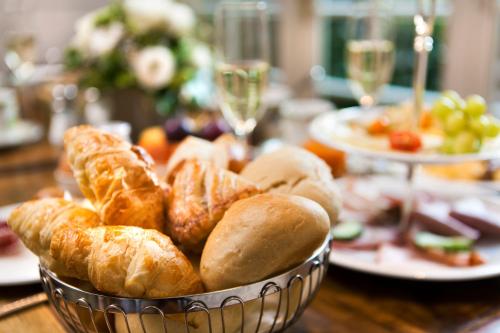 Garden Boutique Hotel - image 7