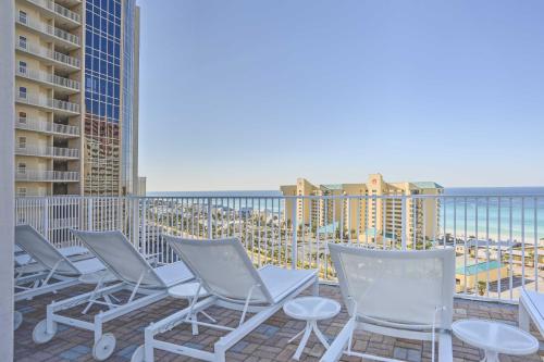PCB Condo in Laketown Wharf Resort with Pool Access - image 7