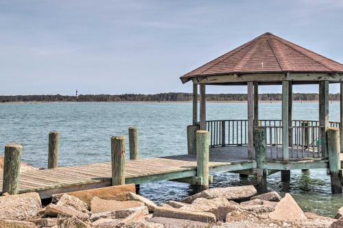 Chincoteague Townhome with Pony Views from Deck! - image 3