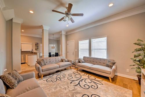 Spacious Houston Home about 16 Mi to NRG Stadium! in Houston, USA