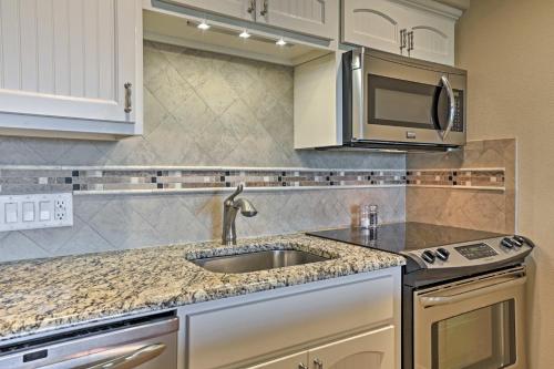Updated Comal River Condo 1 Mi to Schlitterbahn! - image 9
