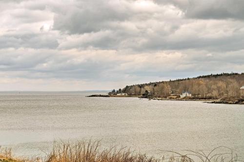 Charming Owls Head Retreat - 2 Miles to Rockland! - main image