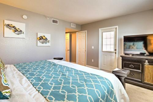 Oceanfront Condo with Pool-Walk to Clearwater Beach!