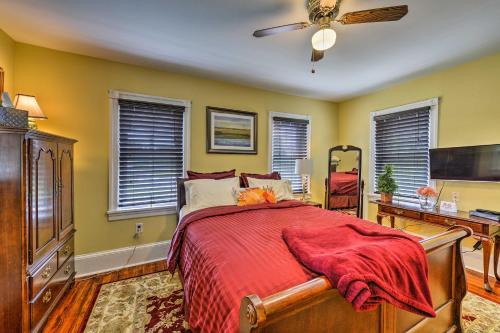 Horse-Friendly Williamstown Farmhouse by Main St! - image 7