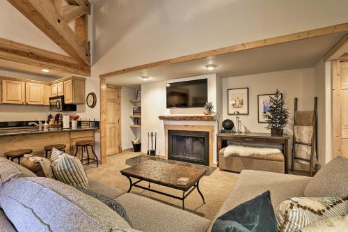 Rustic Condo with Views - Shuttle to Keystone Slopes! - Apartment - Keystone