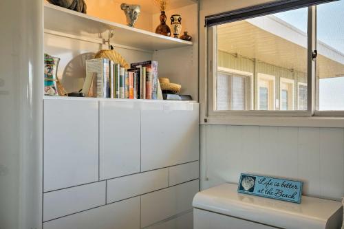Cozy Fire Island Studio with Deck Walk to the Beach - main image