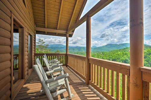 Pigeon Forge Cabin with Views Hot Tub Pets Welcome Tennessee